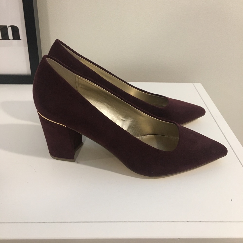 Burgundy block heels - Picture 4 of 7
